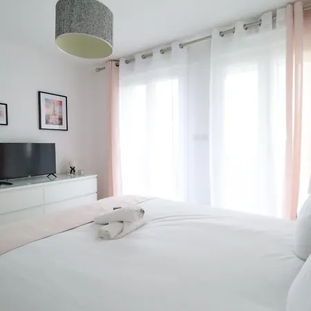 Chic By Plaza - Proche Disneyland Paris Apartment